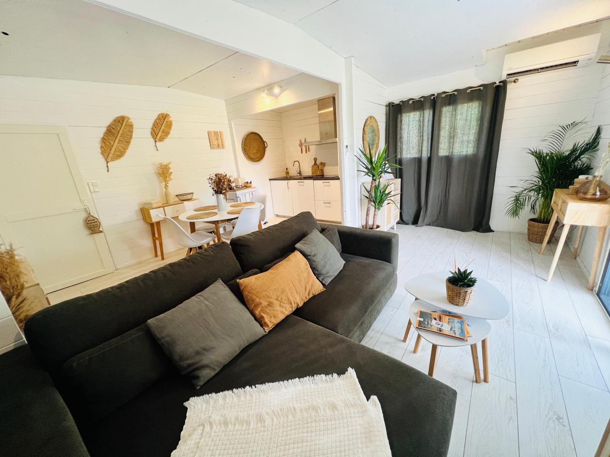 Cabane Le Flamant Avec Jardin, Piscine Et Parking Saintes-Maries-de-la-Mer Buitenkant foto